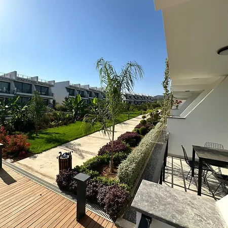 Pearl Island Fantastic View E-3 Apartment