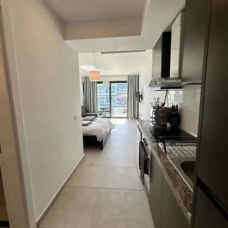 Pearl Island Fantastic View E-3 Apartment